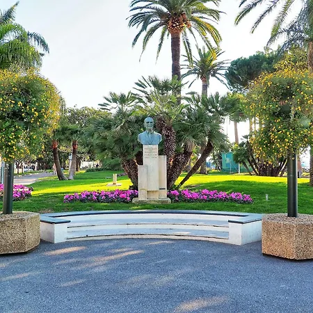 Studio Cannes شقة